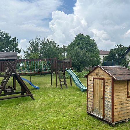 Penzion Na Obci Třeboň Exteriör bild