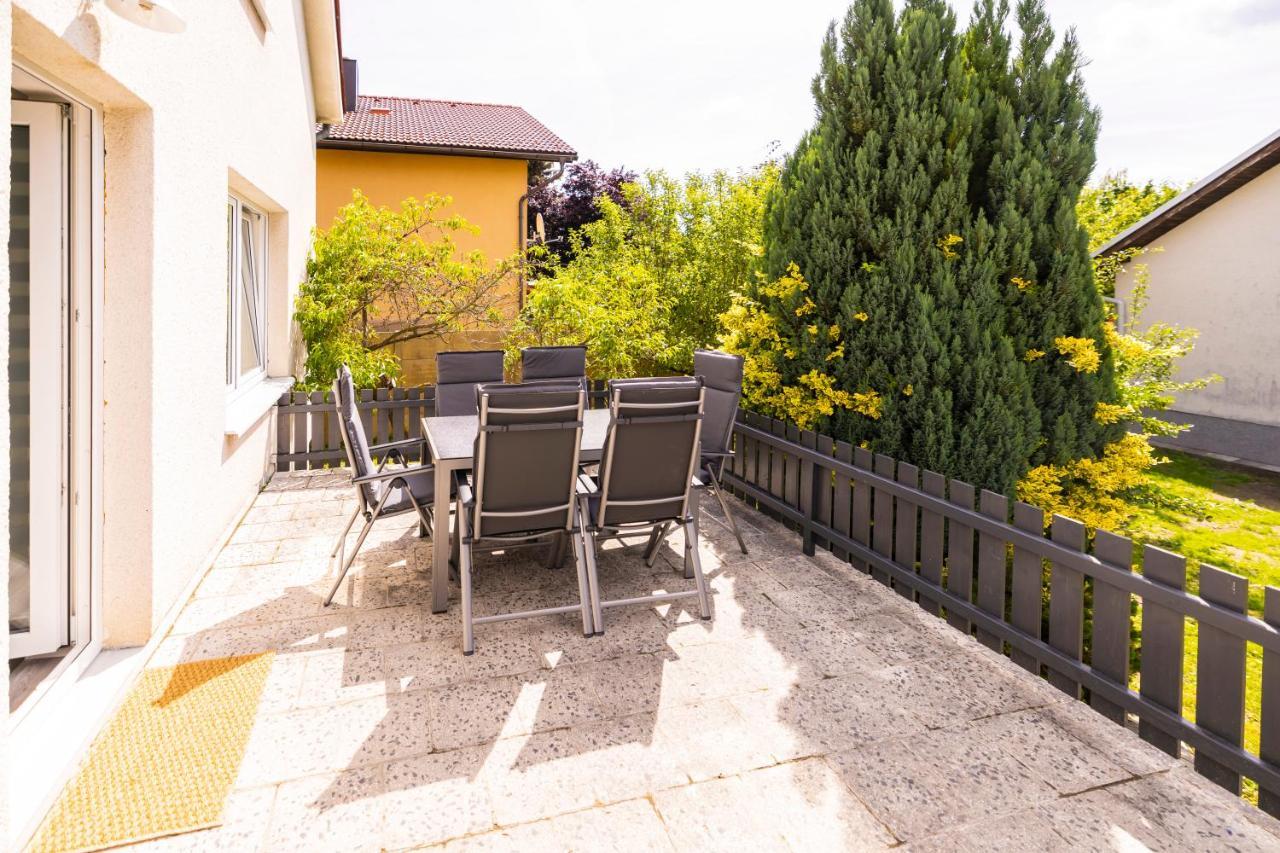 Penzion Na Obci Třeboň Exteriör bild